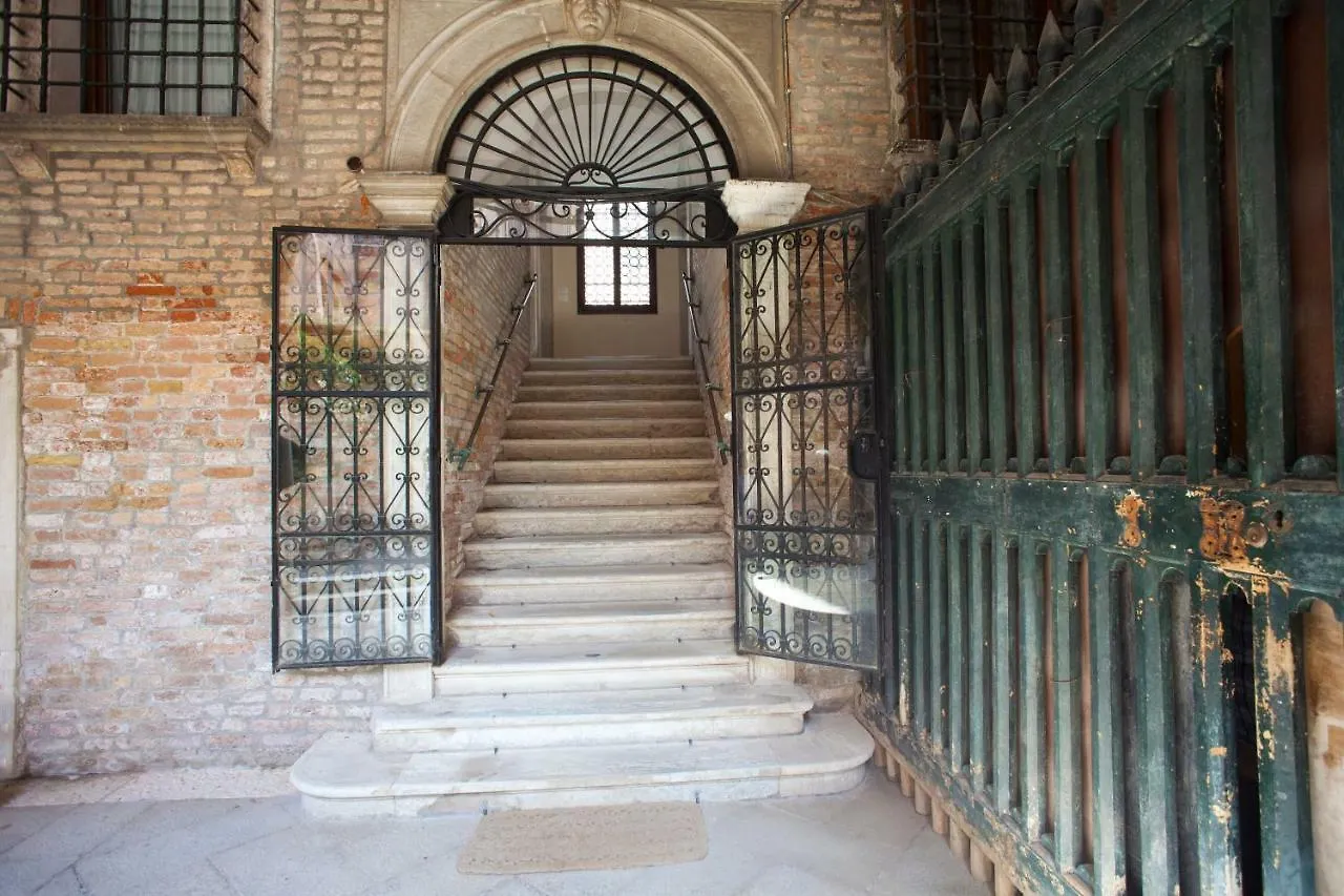 Apartament Al Mezzanino, Palazzo Torniello Wenecja Włochy
